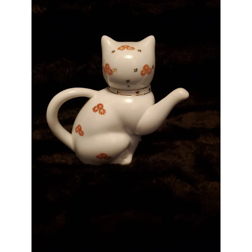 Vtg Lucky Cat / Kitten Porcelain Tea Pot White With Red Flowers Gold Trim